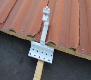 Nastavljiva namestitev PV solarne strehe